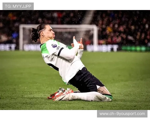 利物浦前场贴身逼抢成效显著，努涅斯凌空抽射