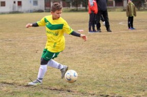 九游网页版入口-2025年9月16-17日足球大赛预告与战术点评，足球比赛2021年