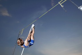 九游官网入口活动-五大联赛是否减少倒脚次数增加纵向推进比例，五大联赛最后几名降级