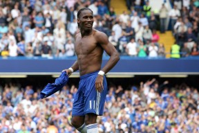 九游体育官网-Clark 多才多艺，成为球队关键角色，clark!