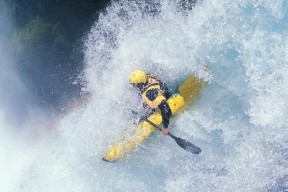 九游娱乐网站-麦克沃伊蝶泳比赛再现无敌冲刺，麦克埃沃伊